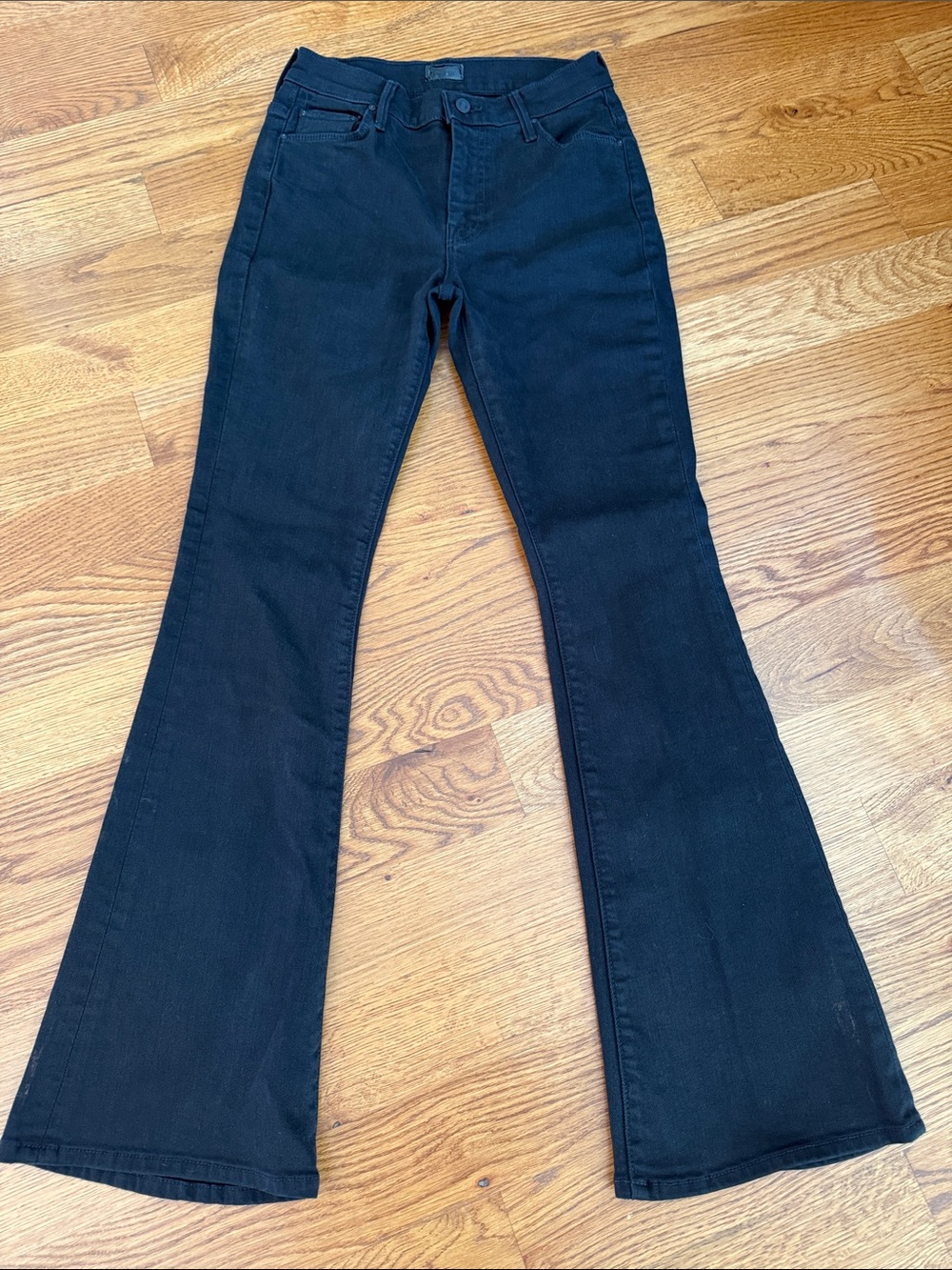 MOTHER The Weekender Pitch Black Flare Jeans Size 28